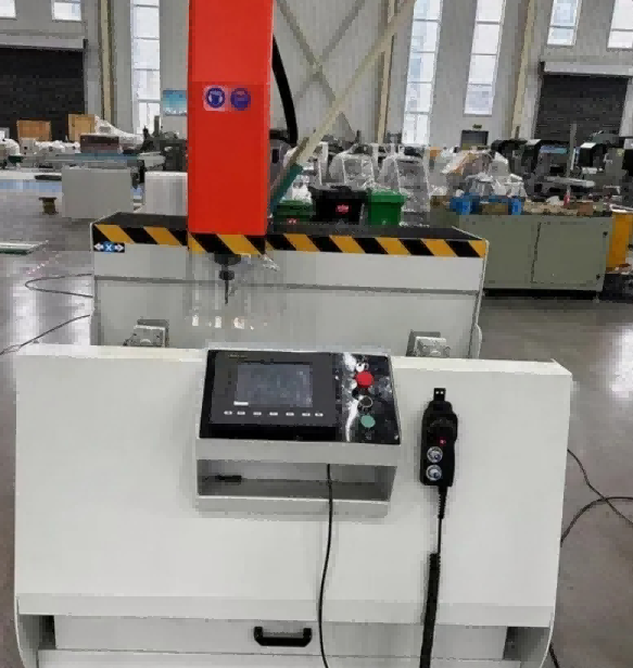 Ionad Meaisínithe CNC Ard-Rigidity 800mm 3-Ais | Cuspóir-Tógtha le haghaidh Easbhrúiteáin Alúmanam Tionscail